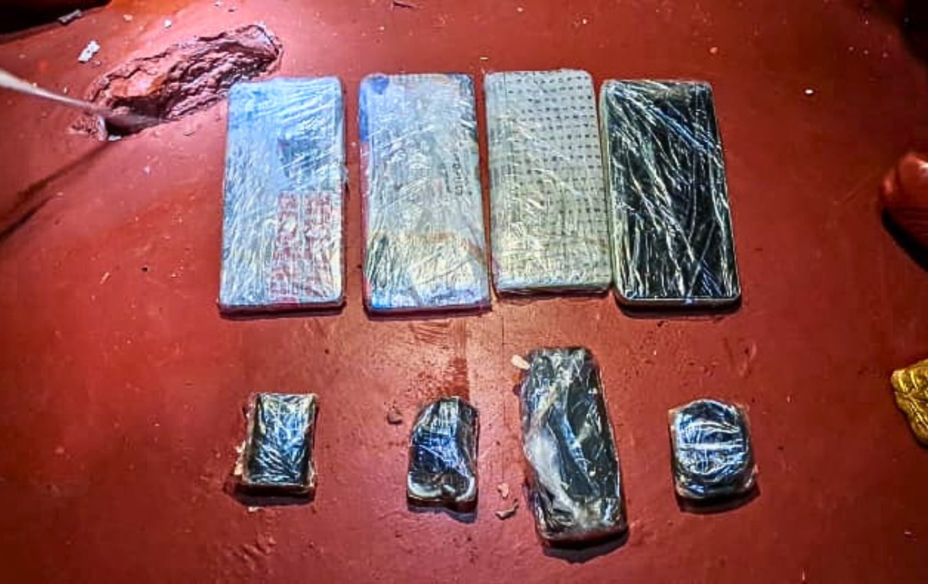 Arequipa: hallan celulares y cargadores ocultos en muebles y caletas de la prisión