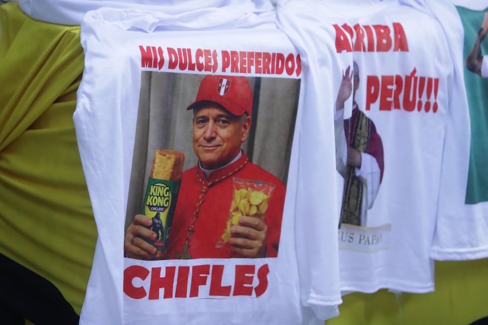 Gamarra lanza polos con el rostro del papa León XIV y se suma al furor por el nuevo pontífice | MISCELANEA | CORREO