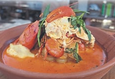 Un chupe de camarones que abraza el alma arequipeña