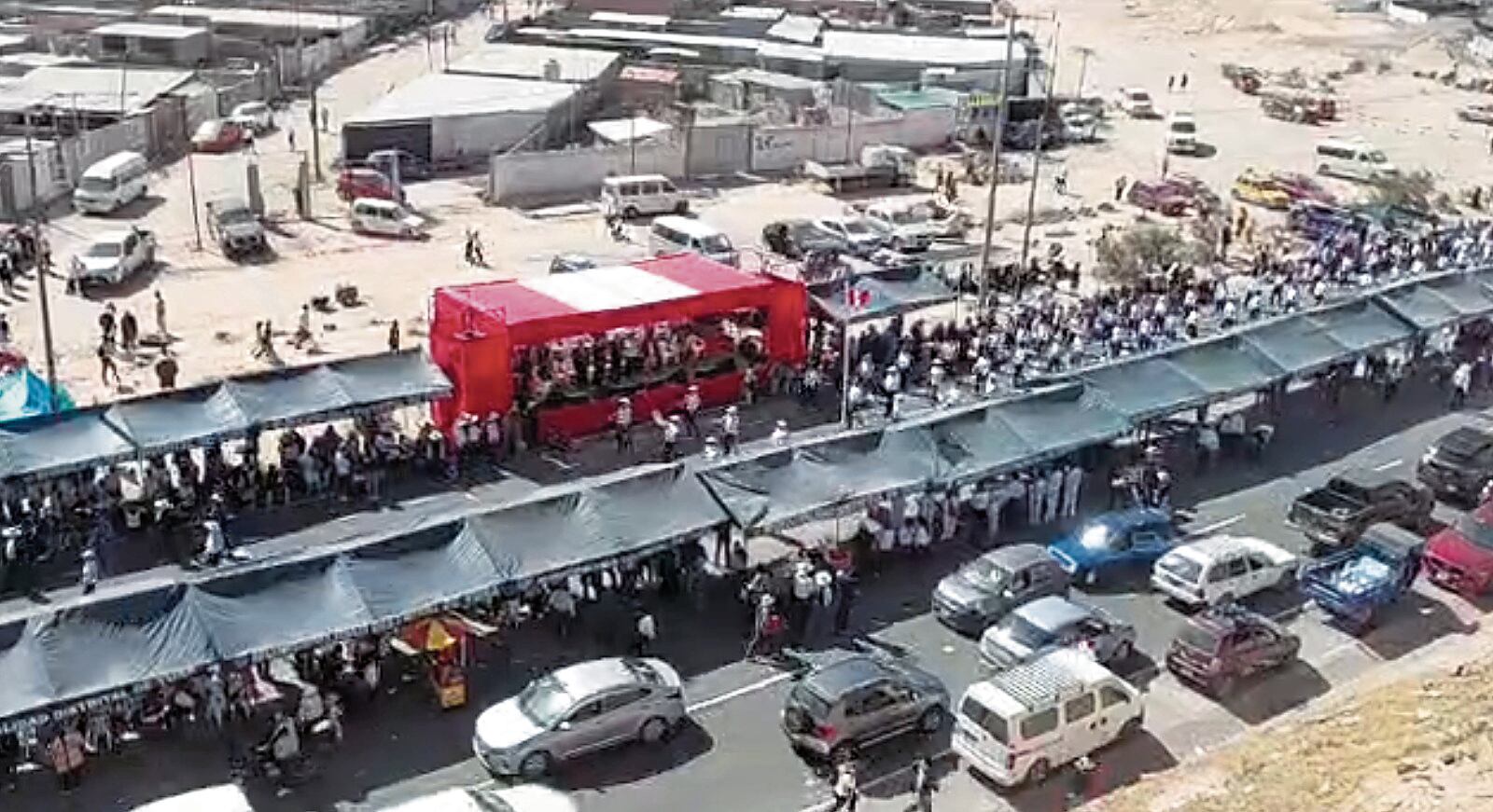 Cerraron autopista Arequipa- La Joya para desfile por Fiestas Patrias