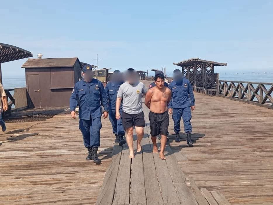 Un caballito de mar fue lo primero que alcanzó y luego acudió a embarcación, pero fue capturado.