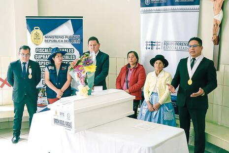 Fiscalía de Derechos Humanos restituye restos de ciudadano presuntamente asesinado por militares