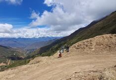 Obra de carretera paralizada representa grave peligro en el distrito de Cayrán