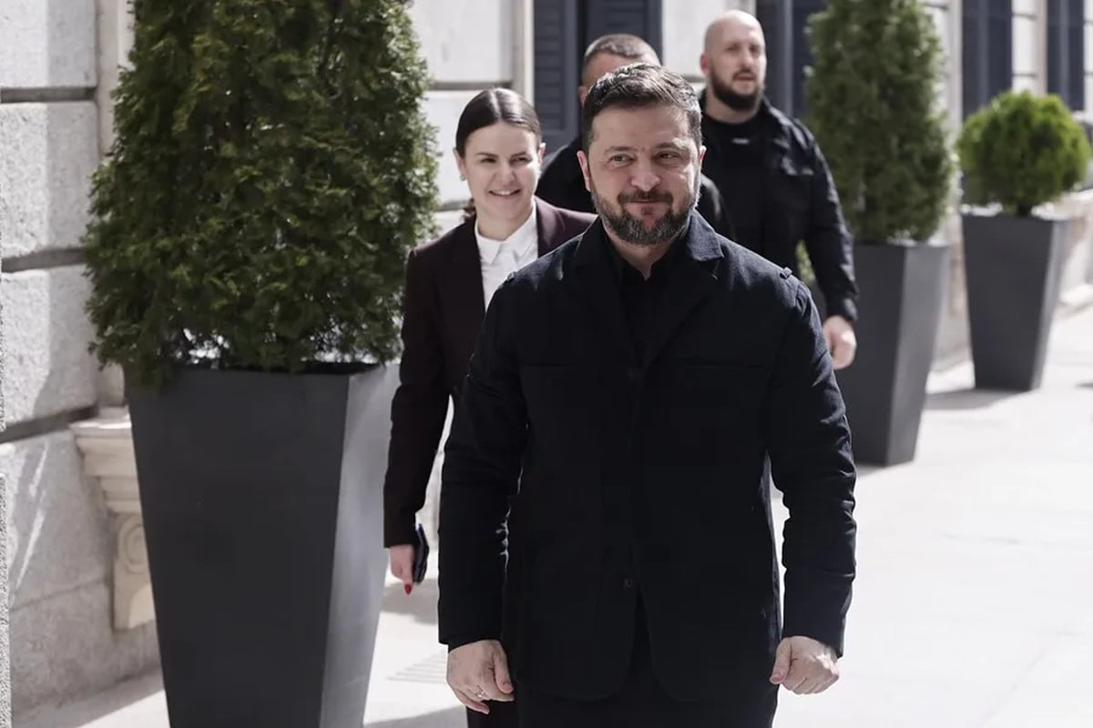 Zelenski espera negociar con Rusia y EE. UU.