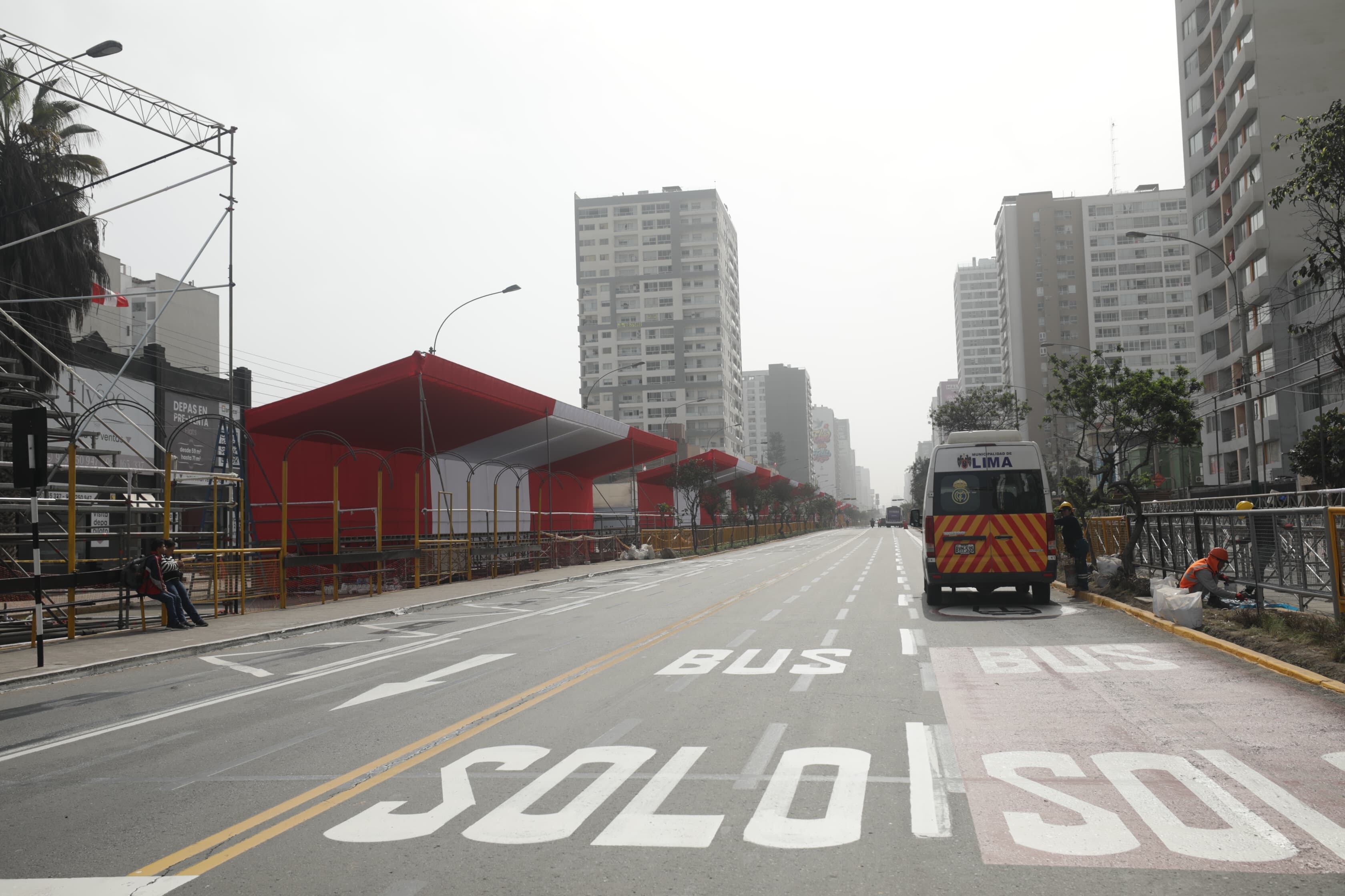 Jesús María: Vecinos exigen la pronta remoción de estrados y baños portátiles en la avenida Brasil. Imagen referencial.