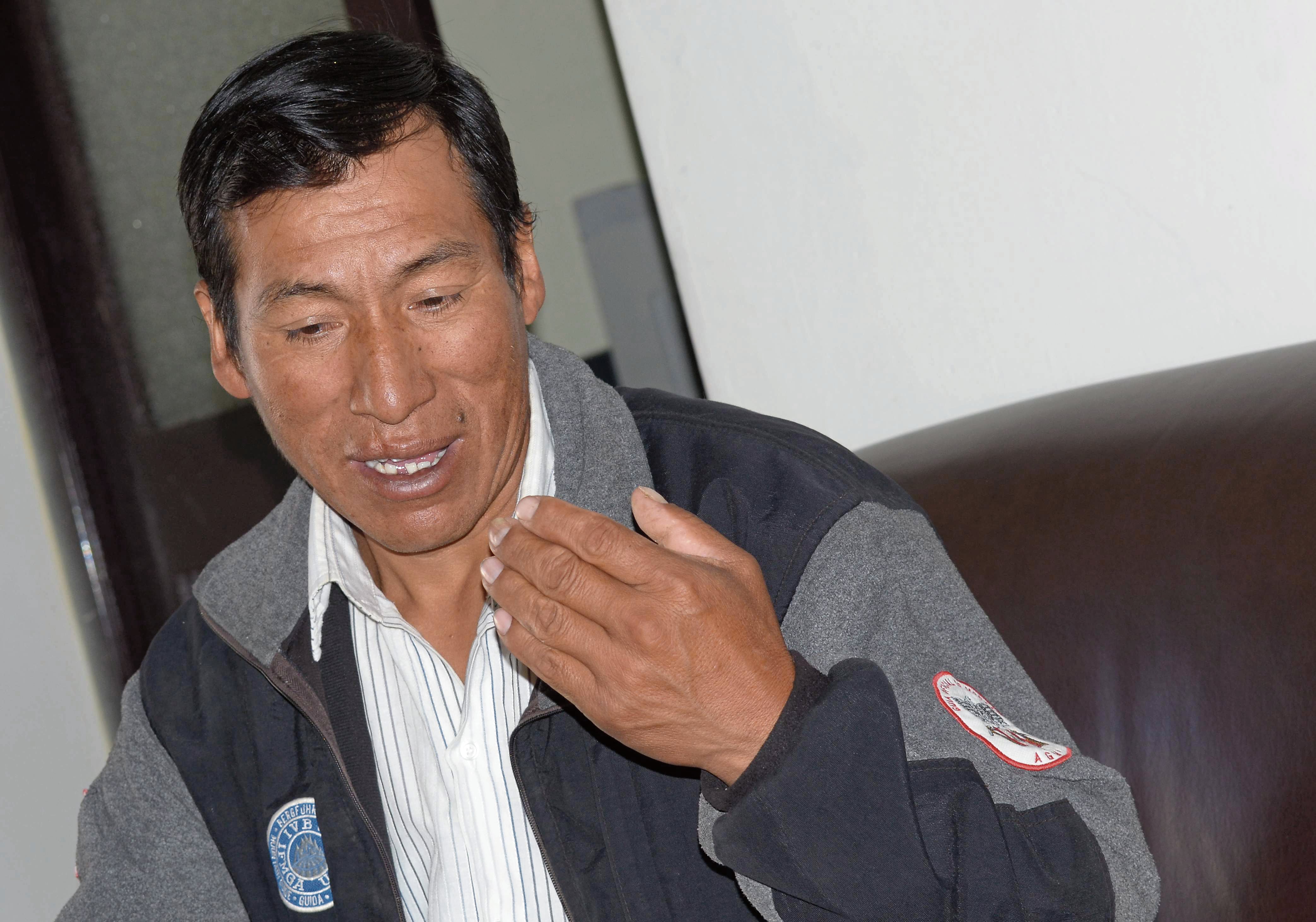 Eloy Cacya buscará a estudiante que cayó al río Chili. (Foto: GEC)