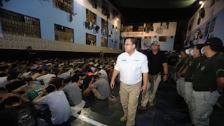 Lurigancho: más de 650 internos fueron intervenidos con celulares y televisores durante operativo