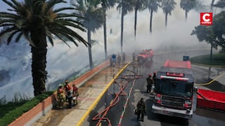 Incendio en Miraflores genera enorme nube de humo cerca de Larcomar y teleférico de la Costa Verde