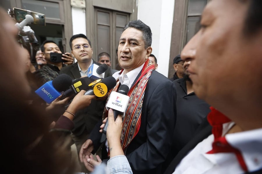 Defensa de Vladimir Cerrón no se presenta y juez fija nueva fecha para audiencia