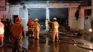La Libertad: Incendio arrasa local comercial en Guadalupe