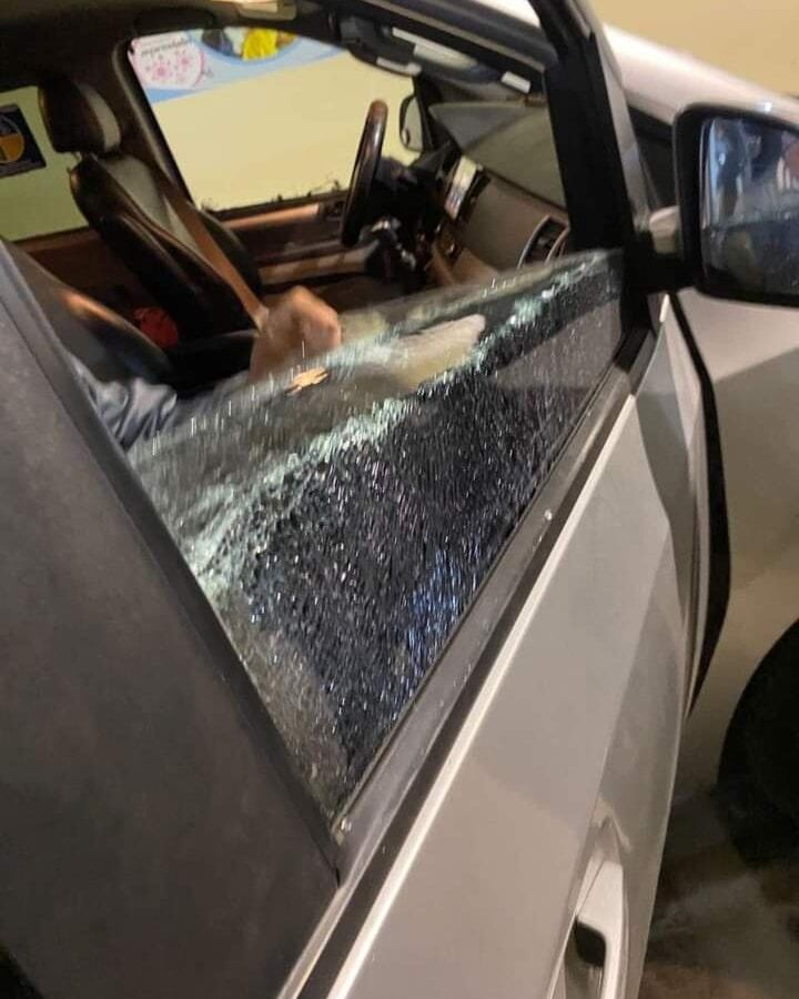 Según las primeras pesquisas, los maleantes habrían pretendido asaltarlos, pero no se descarta que se trate de un caso de extorsión.