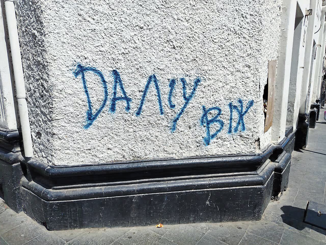 Se presentan grafitis en Centro Histórico de Arequipa. Foto: GEC.