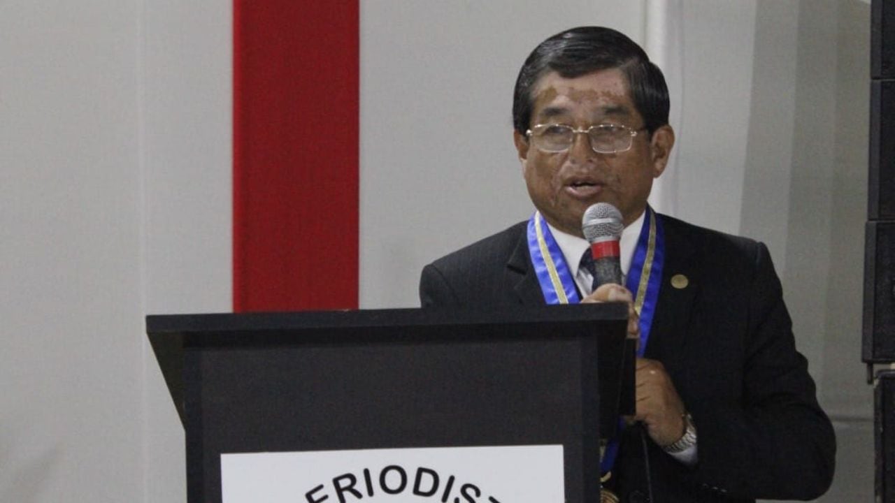 También periodista postula a la Cámara de Diputados.