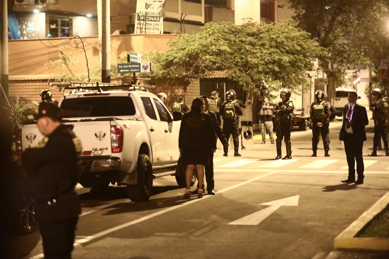 Allanamiento a domicilio de la presidente de la republica Dina Boluarte por el caso “Rolex”.
Fotos: César Grados/@photo.gec