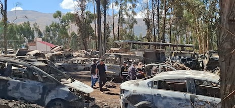 “Cementerio de vehículos calcinados” es depósito de la PNP