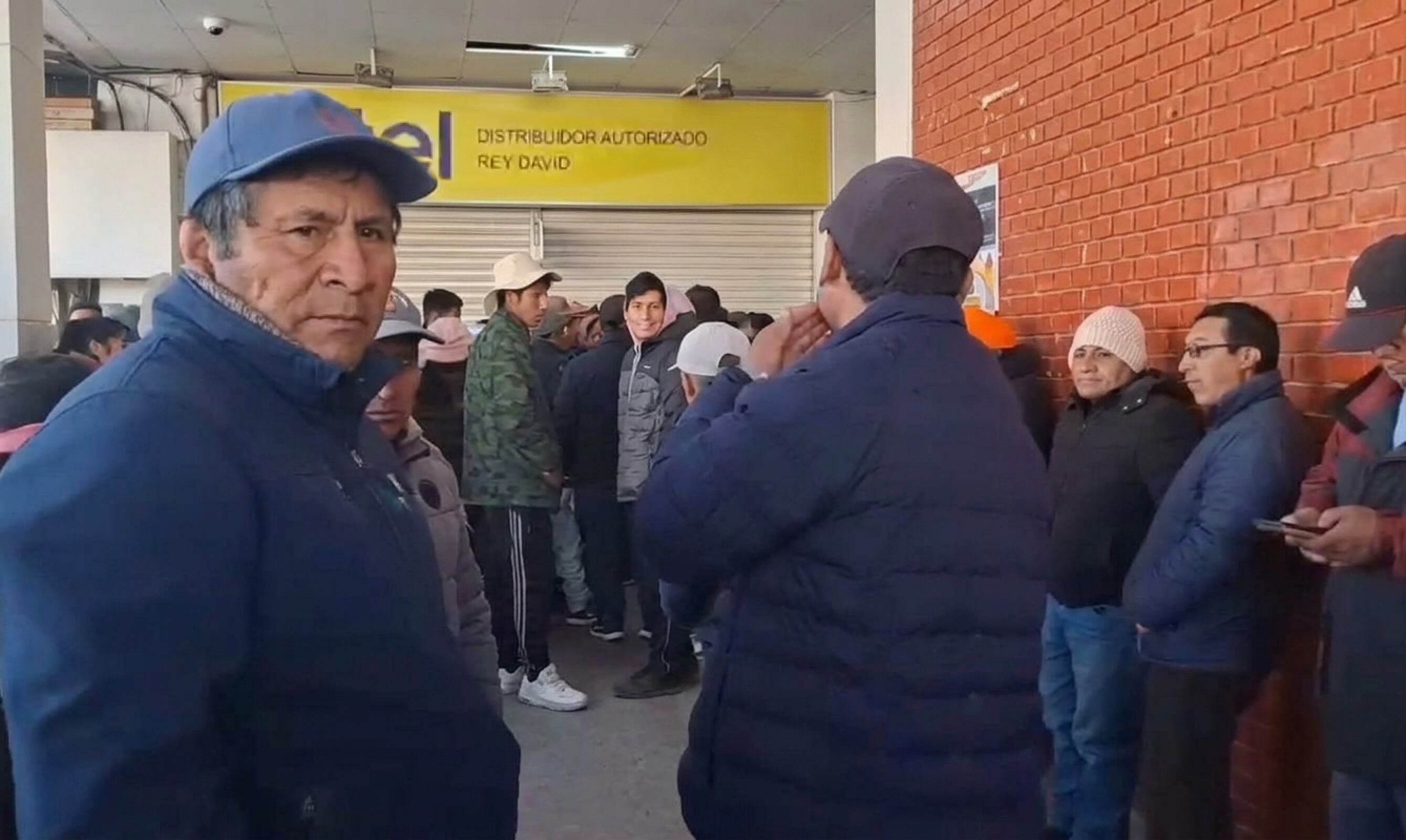 Huancayo: pobladores de Paccha y Cochas protestan por carretera inconclusa