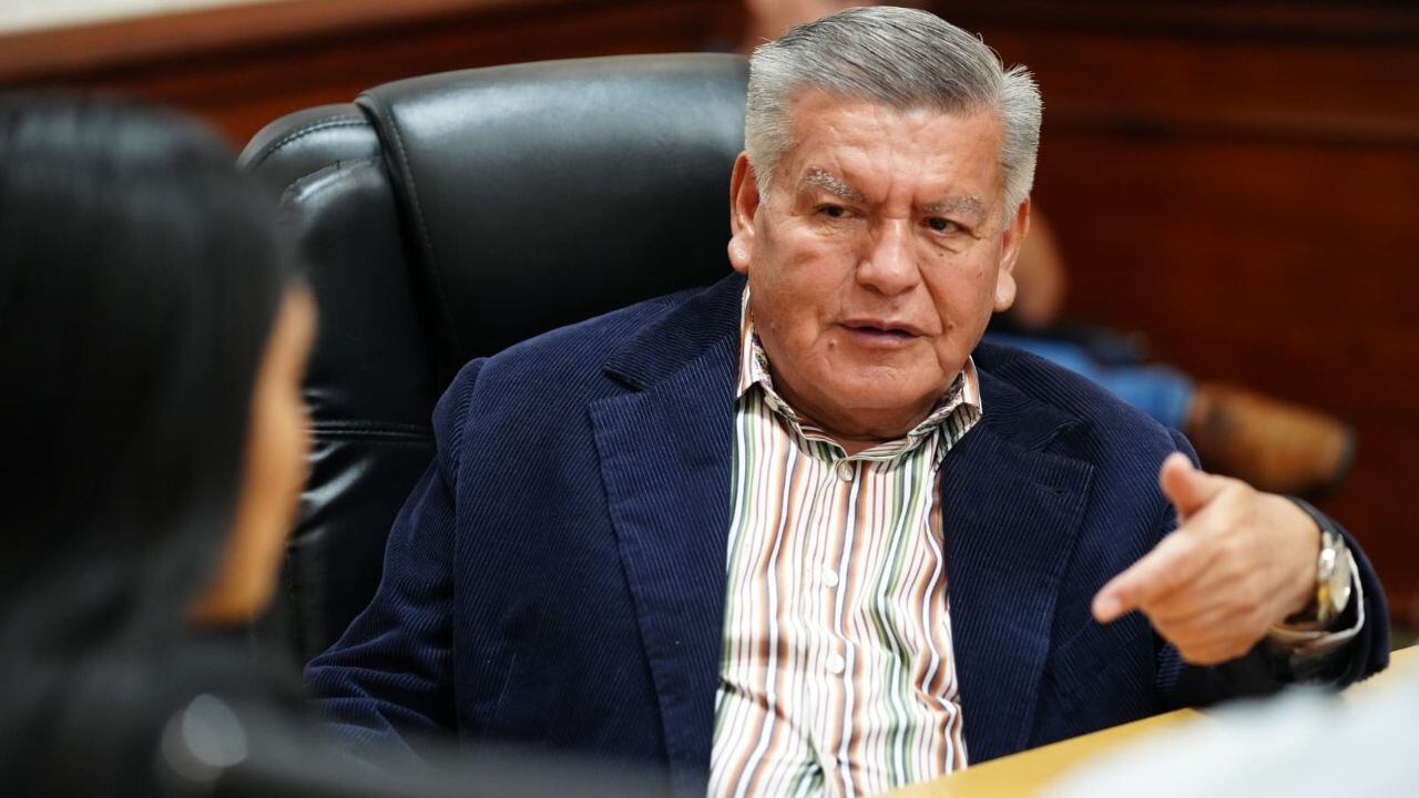 Ciudadanos adquirieron dos kits con la intención de someter a consulta popular la continuidad de gobernador.