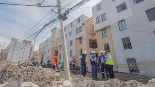 Arequipa: Miles de pobladores sin energía eléctrica por daños en postes