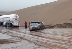 Tacna: Vehículo queda atollado debido a huaico en la carretera Costanera Sur
