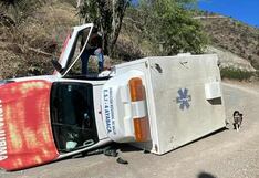 Piura: Ambulancia con personal de salud sufre volcadura