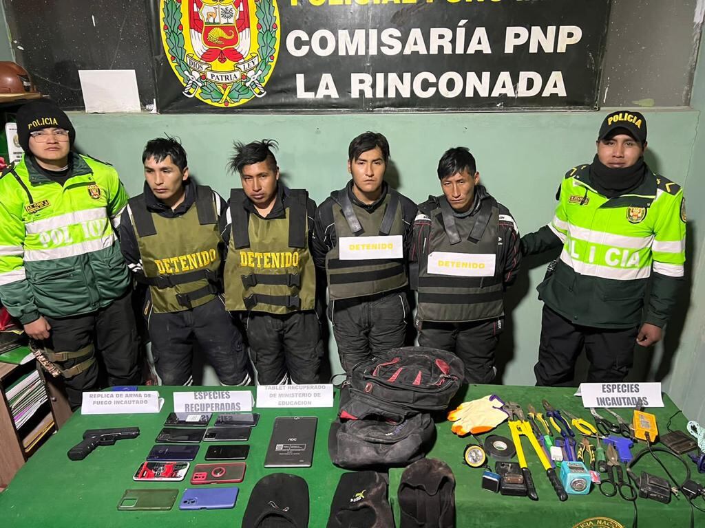 Presuntos delincuentes permanecerán en prisión mientras duren las investigaciones. Foto/Difusión.