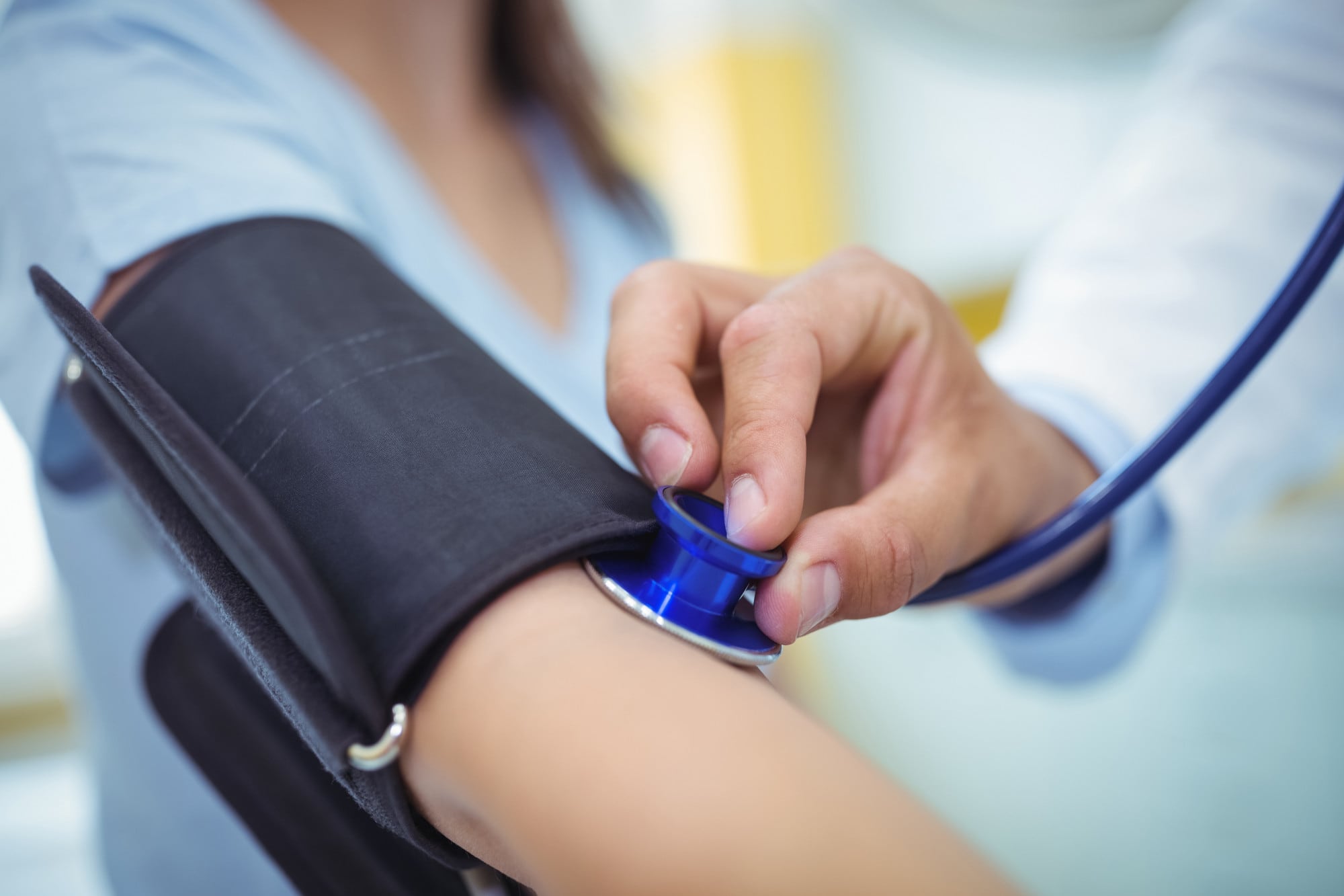 Más de 5 millones de peruanos padecen hipertensión arterial y muchos desconocen su diagnóstico. Expertos advierten sobre los riesgos de la hipertensión resistente y la importancia del control médico.