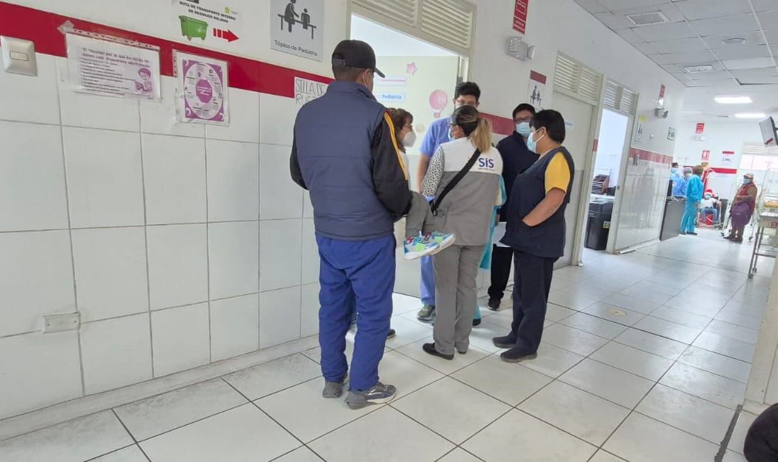 Humilde padre de familia, pide ayuda a la población arequipeña para salvar a su hijo. Foto: GEC.