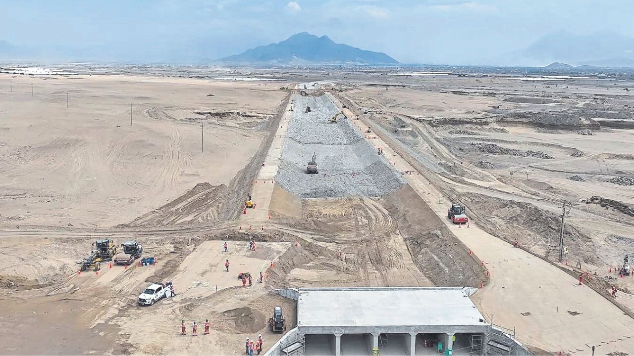 Autoridades inspeccionaron obras que se ejecutan en San Ildefonso y León, cuyas aguas inundaron Trujillo en épocas de lluvias por el FEN.