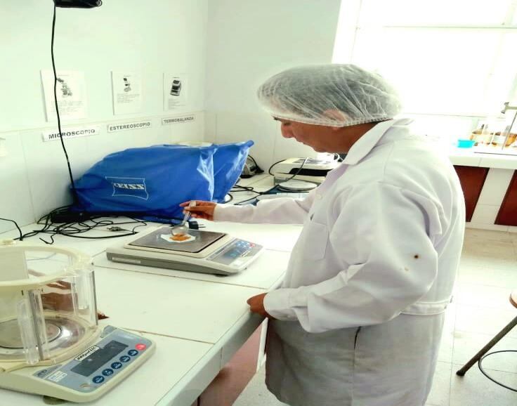 Ingeniero piurano elabora bebida energética para combatir anemia