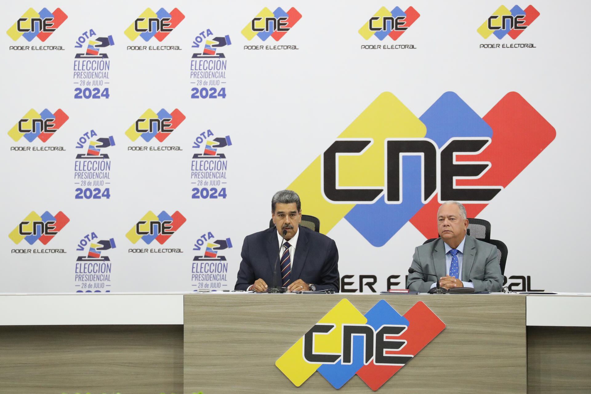 Nicolás Maduro fue proclamado presidente a pesar de las irregularidades sobre el proceso electoral. EFE/ Ronald Peña R.)