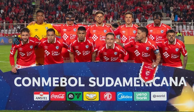 El ‘Papá de América’, único campeón peruano de la Copa y la Recopa Sudamericana vuelve a brillar en dicho torneo, ganando de manera muy superior a su rival brasileño, en el partido de ida de los octavos de final del torneo internacional.
