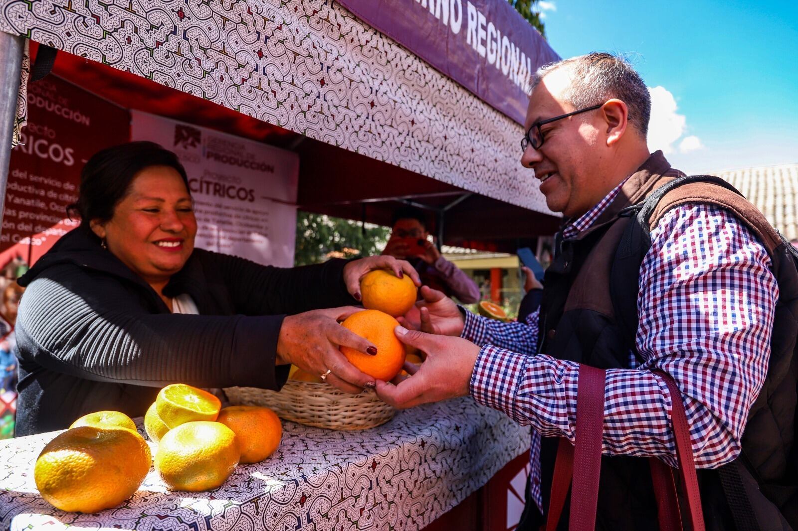 Tradicional feria cusqueña apunta a conectar productores con mercados nacionales e internacionales