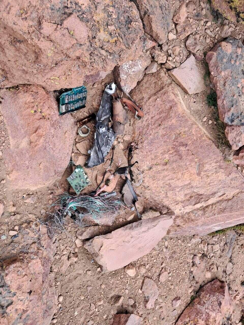 Restos avión Mirage 2000. (Foto: GEC)