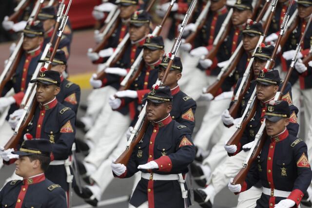 Gran Parada Militar en la Av. Brasil. Fotos: Julio Reaño /@photo.gec