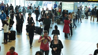 Perú tiene más aeropuertos internacionales, pero Colombia moviliza más pasajeros