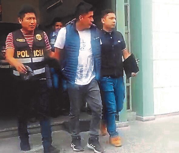 Hermanos son sospechosos de acuchillar a su vecino. Foto: Difusión.