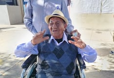 Con 101 años y acompañado de su hijo, dio lección de civismo en Arequipa (VIDEO)