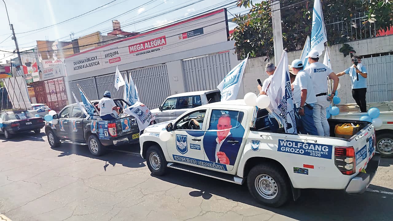 Realizaron caravanas en Arequipa, pero 5 de 6 candidatos reportaron no tener ingresos. (Foto: Álvaro Figueroa/@photo.gec)