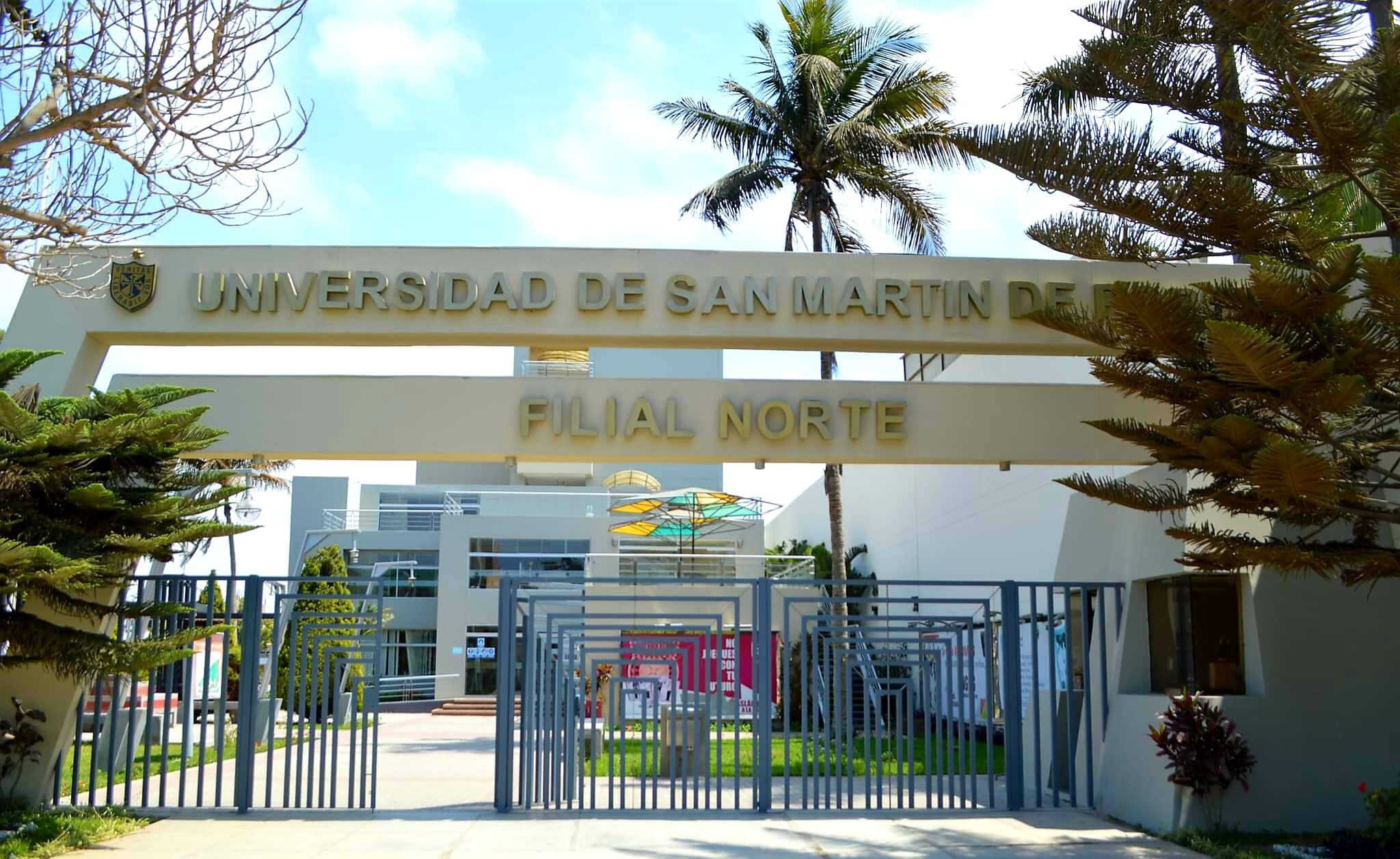 Alumnos y alumnas de la Facultad de Medicina Humana esperan una solución a sus pedidos.