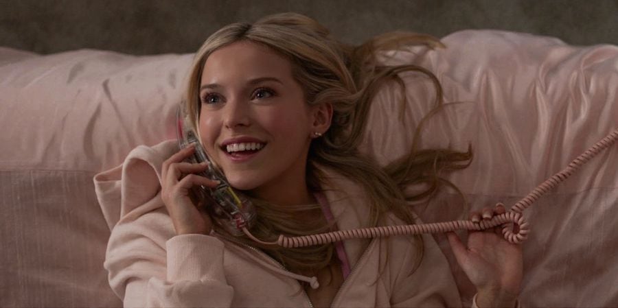 La nueva producción explora la adolescencia de Elle Woods antes de convertirse en la icónica estudiante de Derecho de Harvard. La serie llegará a Prime Video en más de 240 países y territorios.