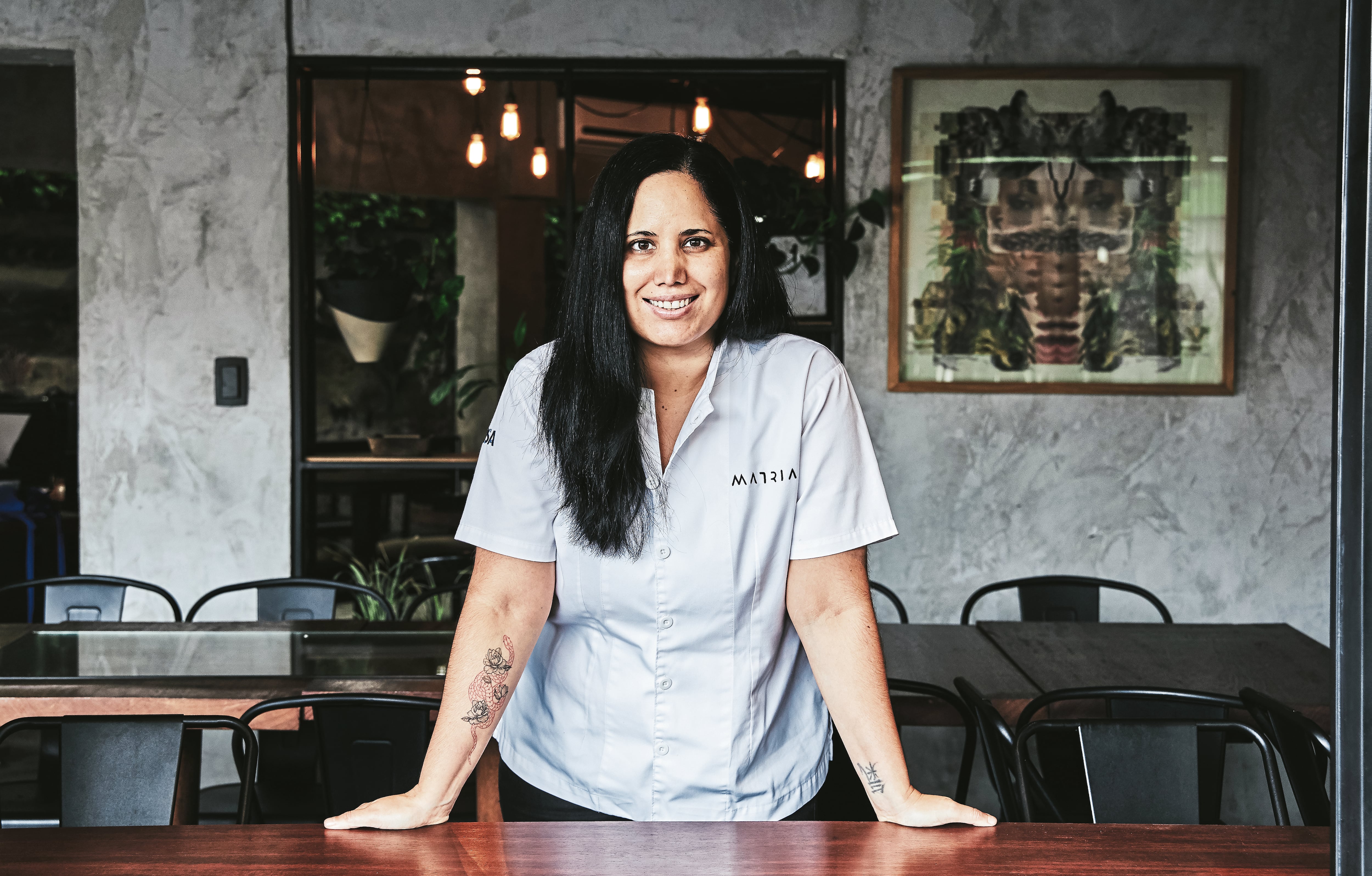 “Matria es el restaurante emblema de la chef Arlette Eulert. El espacio donde da rienda suelta a su creatividad gastronómica de acuerdo a las estaciones”