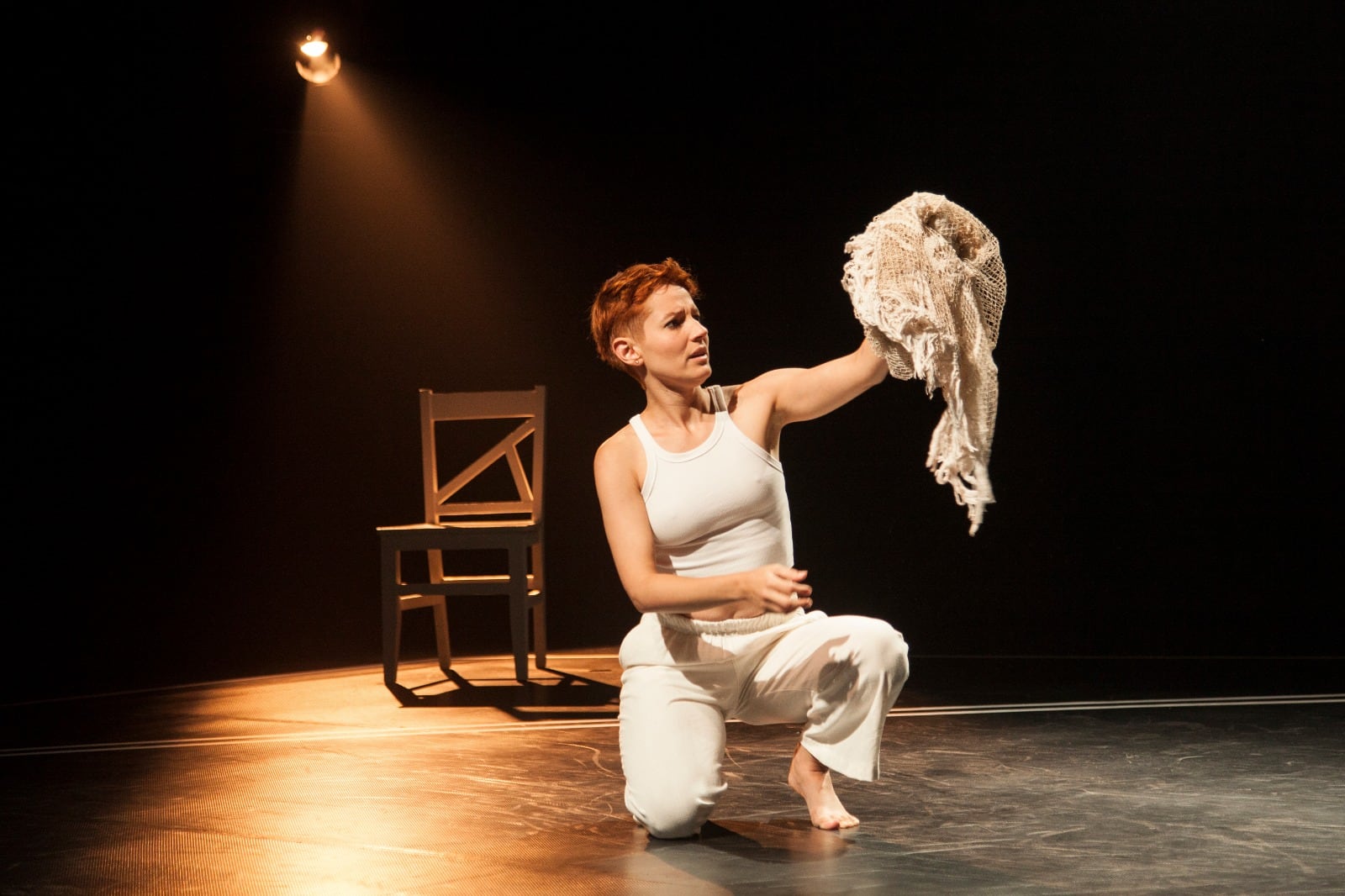 La temporada 2026 se inaugura con un ciclo de tres obras que exploran el cuerpo como memoria viva a través de la danza-teatro y el teatro testimonial y político.