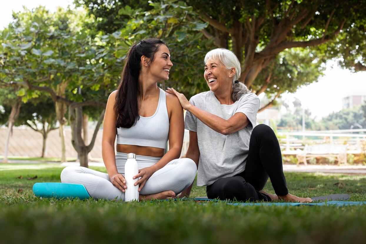 Este enfoque no pretende predecir qué enfermedad tendrá una persona, sino identificar riesgos y promover intervenciones tempranas para conservar la salud, autonomía y calidad de vida.