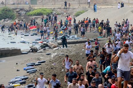 España devuelve a más de 37 mil migrantes a Marruecos tras ingreso masivo a Ceuta