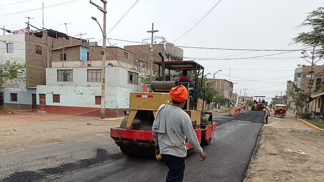 Mejoran carpeta asfáltica en calles de El Porvenir