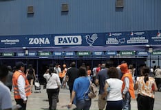 Cientos de personas acuden a la paviferia de Surquillo para recoger sus pavos (GALERÍA)