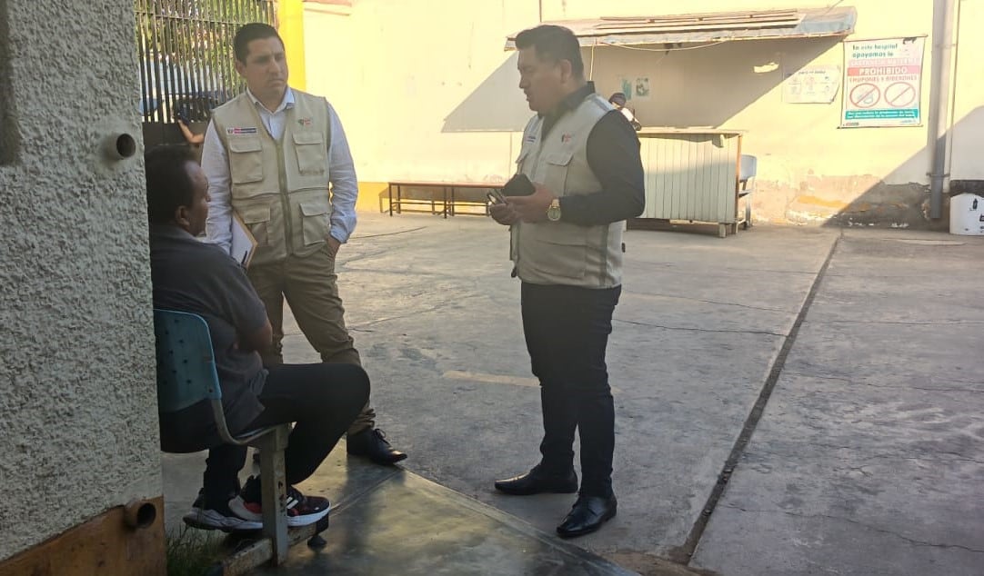 El hermano y la madre de la víctima estarían recibiendo amenazas. Prefecto visitó a familiar del hombre de prensa que quedó grave en el atentado.
