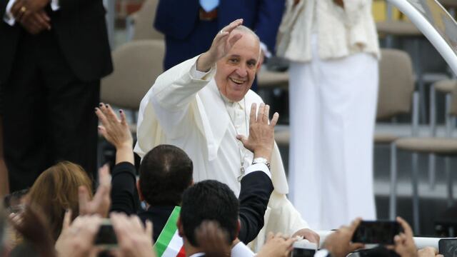 Papa Francisco se despidió de Estados Unidos y partió a Roma