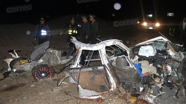 5 muertos en choque de auto contra trailer en la Panamericana