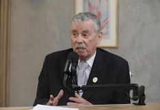 Fernando Rospigliosi promulga ley que reconoce a emolienteros como microempresarios